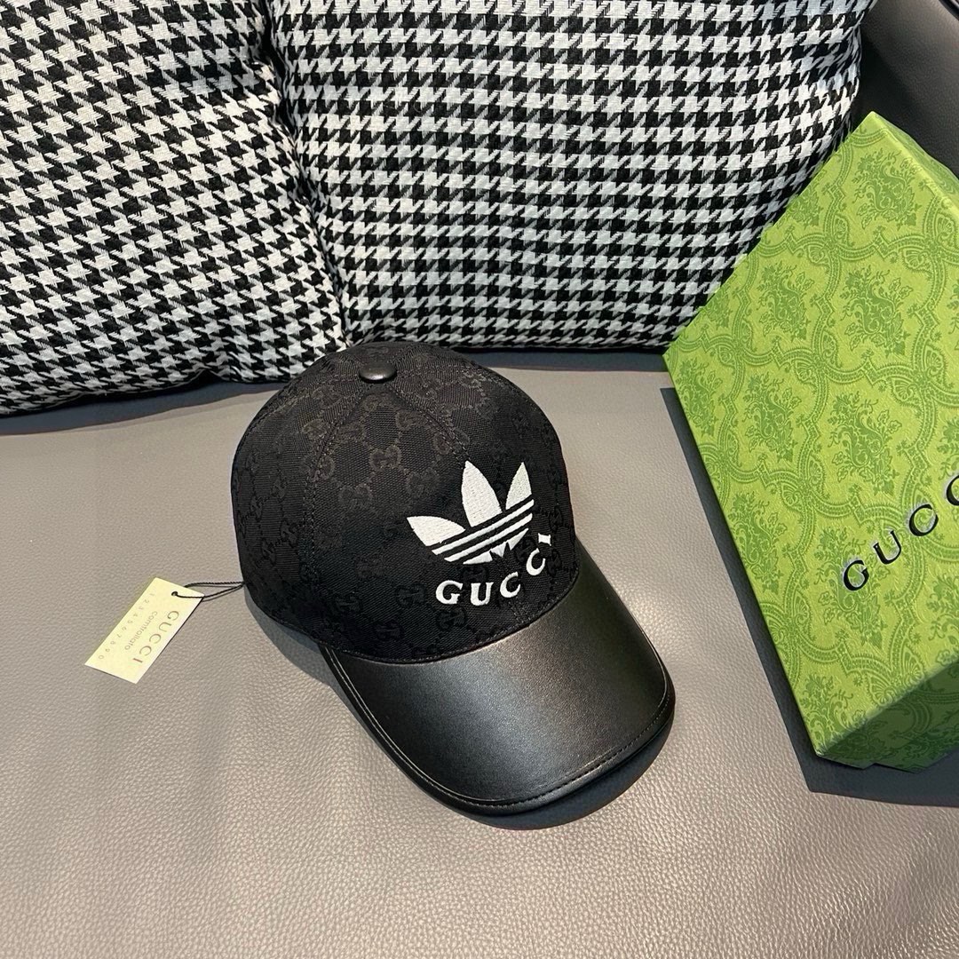 古奇新款Adidas&Gucci联名款出货啦！配盒子布袋专柜热卖中1:1开模订制重工打造完美复刻！