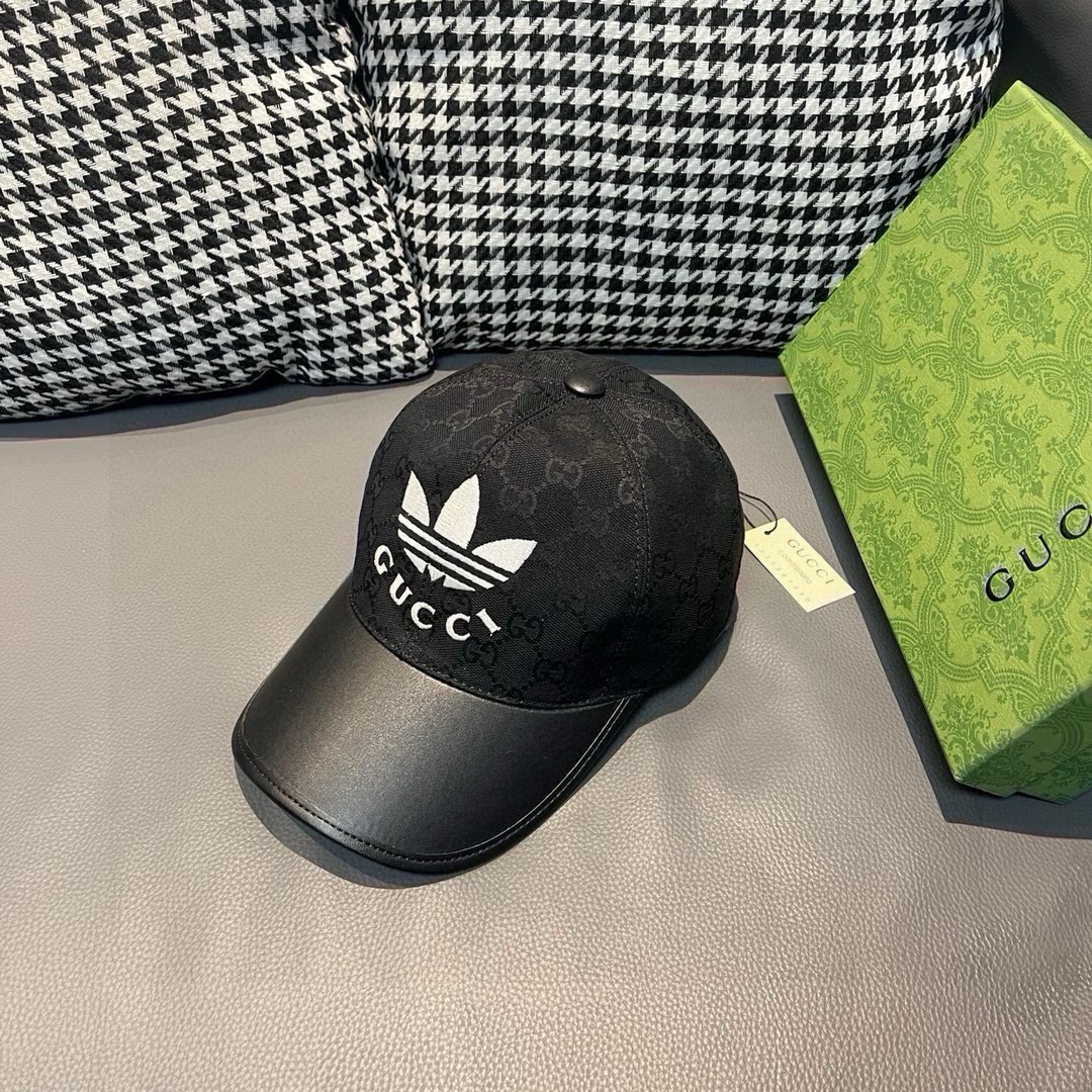 古奇新款Adidas&Gucci联名款出货啦！配盒子布袋专柜热卖中1:1开模订制重工打造完美复刻！