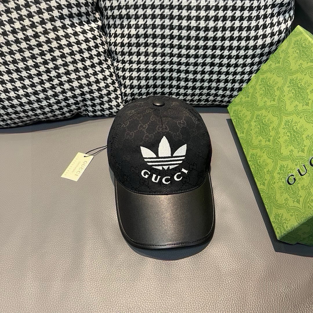 古奇新款Adidas&Gucci联名款出货啦！配盒子布袋专柜热卖中1:1开模订制重工打造完美复刻！