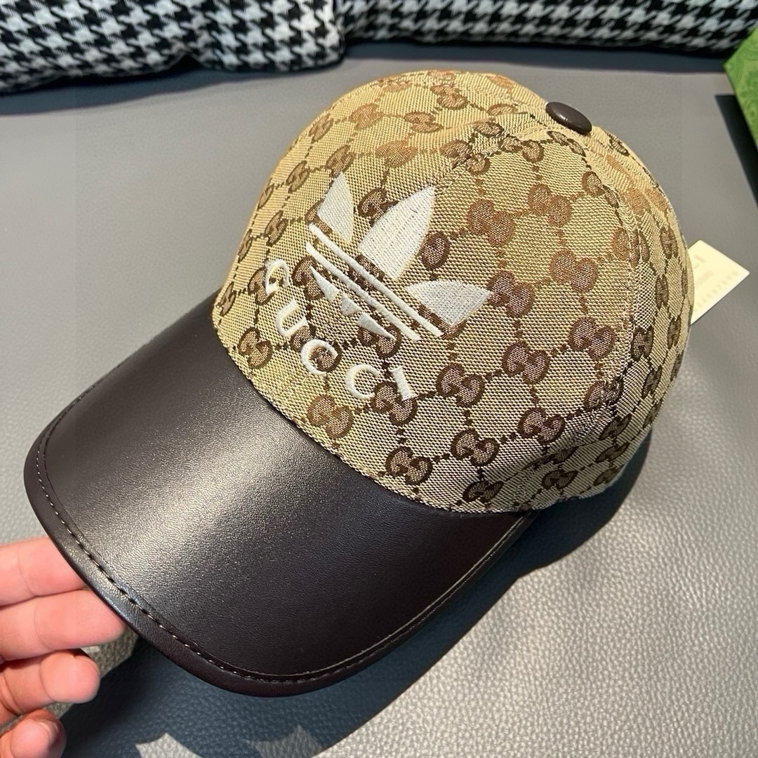古奇新款Adidas&Gucci联名款出货啦！配盒子布袋专柜热卖中1:1开模订制重工打造完美复刻！