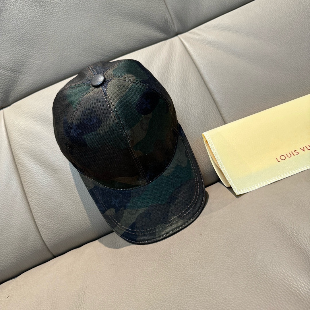 配盒子布袋LV路易威登新款原单棒球帽迷彩LV专柜1:1开模订制原版帆布料+头层牛皮轻盈透气！质量超赞基础