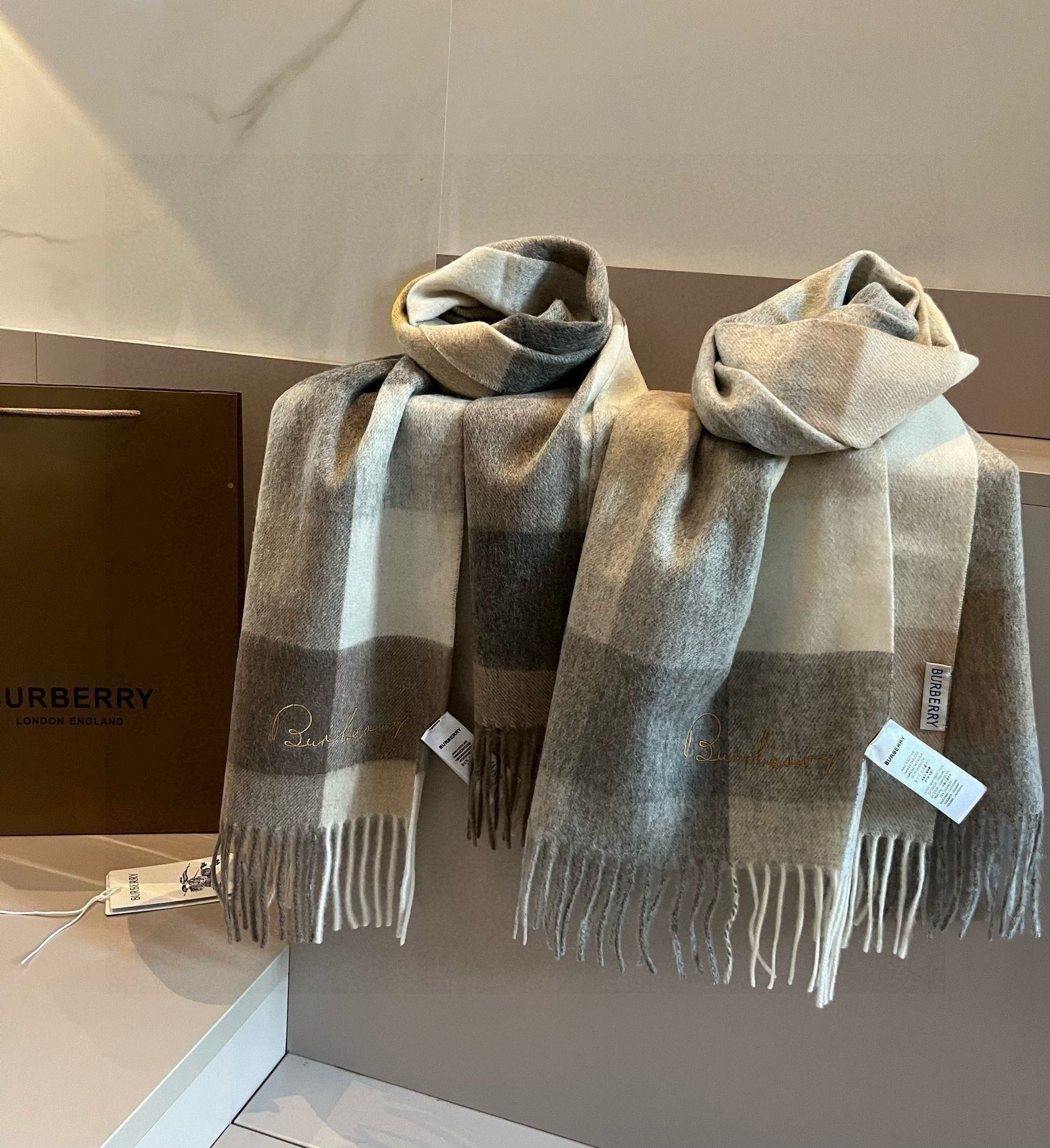 巴宝莉Burberry高品质羊绒格子围巾金丝艺术刺绣火爆上新海外专柜最新男士女士情侣羊绒围巾国内专柜都没