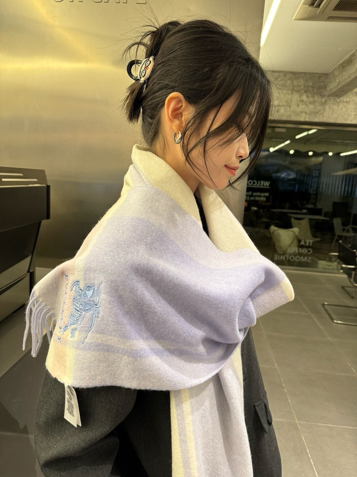 Burberry巴宝莉高品质进口羊绒围巾惊爆上架!顶级客供羊绒超高级的颜色设计海外专柜最新男士女士情侣款