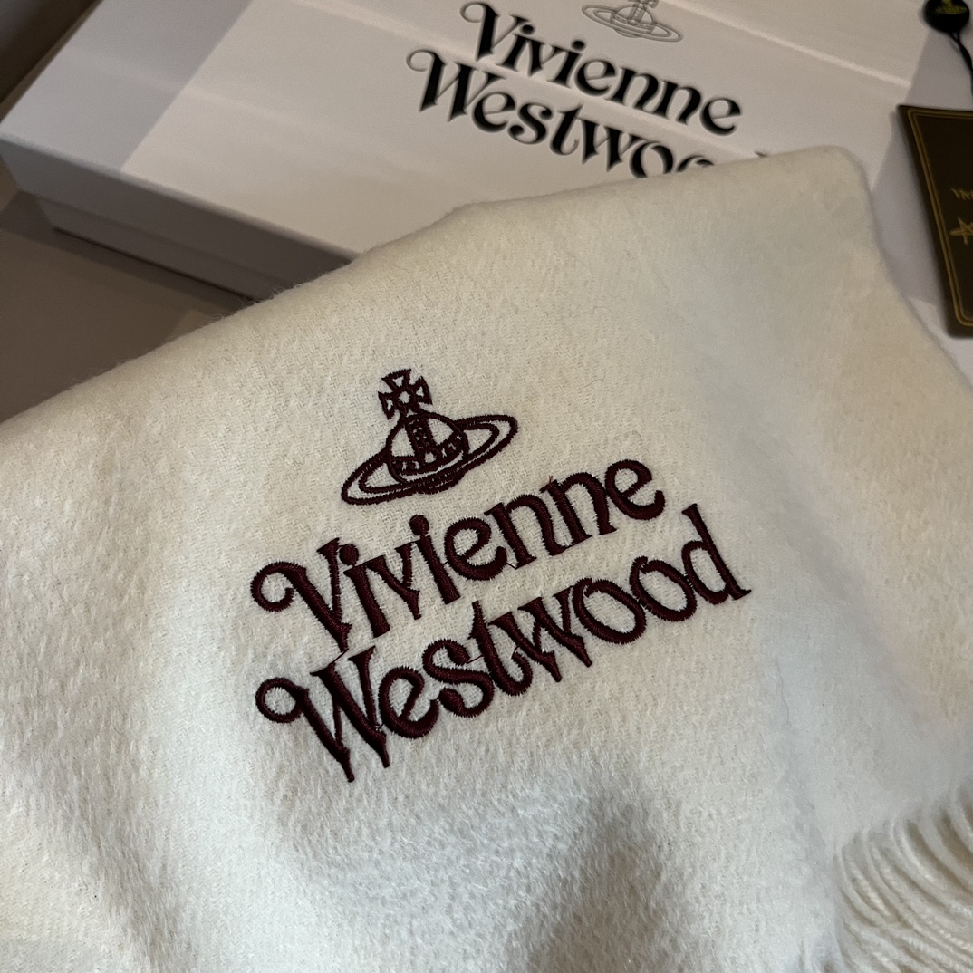 小红书爆款“VivienneWestwood”薇薇安西太后羊绒羊毛围巾西太后英国时装设计师时装的朋克之母