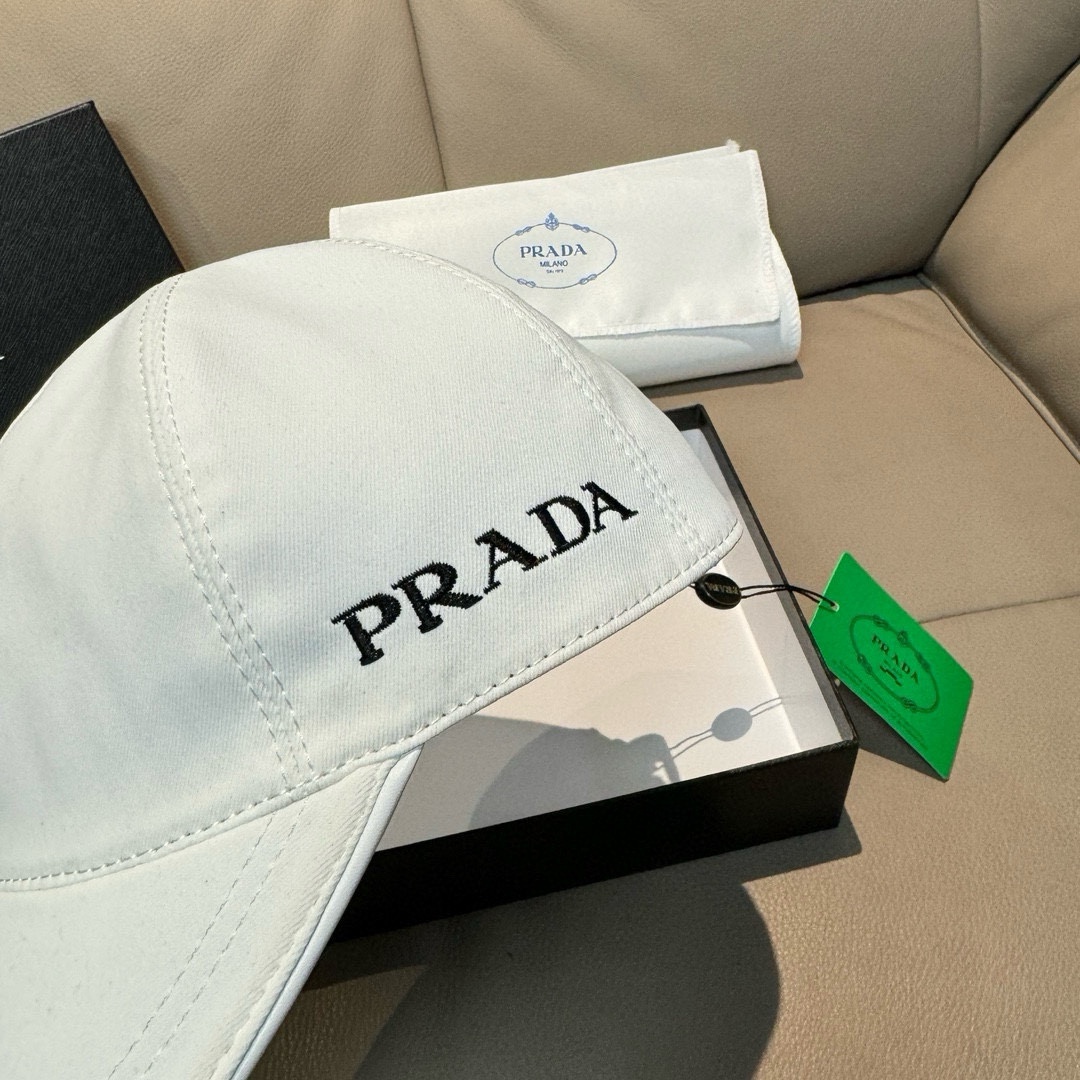 配盒子布袋Prada普拉达新款原单棒球帽刺绣logo专柜1:1开模订制原版纯棉布料+头层牛皮轻盈透气！质