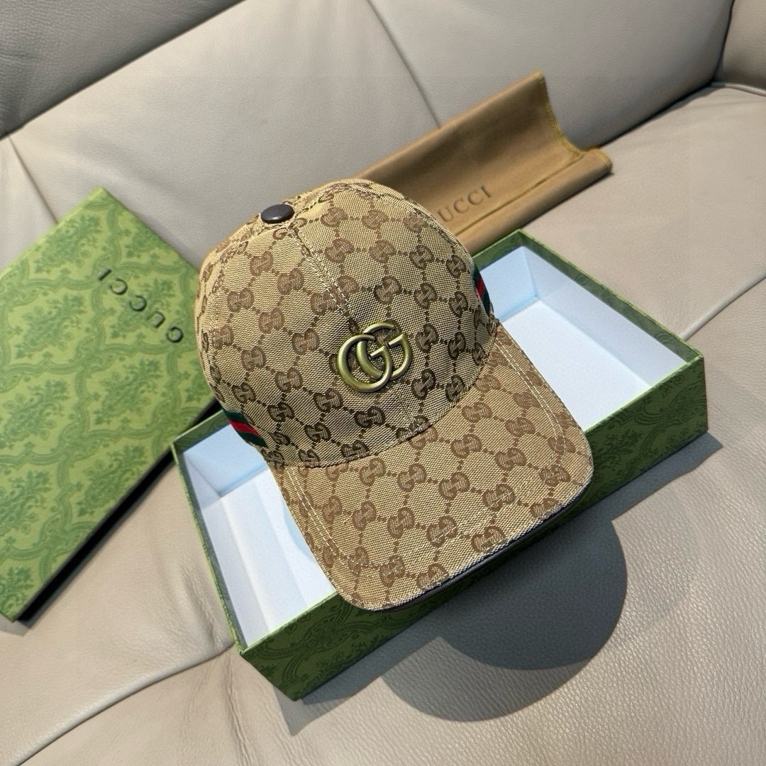 NO:216245,Buy New models arrive!  With packaging cloth bag, Gucci new original single baseball cap, metal double G, latest counter model, 1:1 mold opening customization, genuine mold opening hardware, original canvas   first layer cowhide, original quality!  Excellent quality, base head circumference 56, patch adjustable. Hats Fisherman's hat Baseball hat Knitted hat, hat, gucci, espadrilles, cowhide, hats19860909批 新款到货！ 配包装布袋,Gucci(古奇)新款原单棒球帽, 金属双G,专柜最新款,1:1开模订制,正版开模五金,原版帆布料 头层牛皮,原厂品质！质量超赞,基础头围56,贴片可调节.帽子渔夫帽棒球帽针织帽,帽子,gucci,espadrilles,cowhide,hats,hat