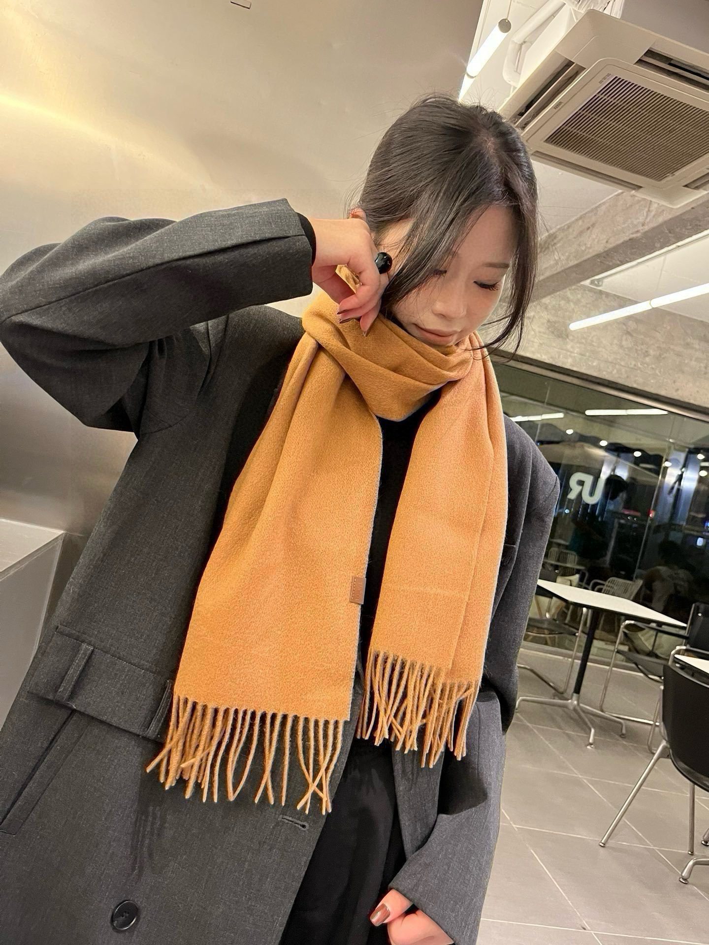 罗意威LOEWE中性款围巾情侣款!外贸公司尾单!怒赞自留难得的高端货!家属福利!非常正的围巾面料大爱非常