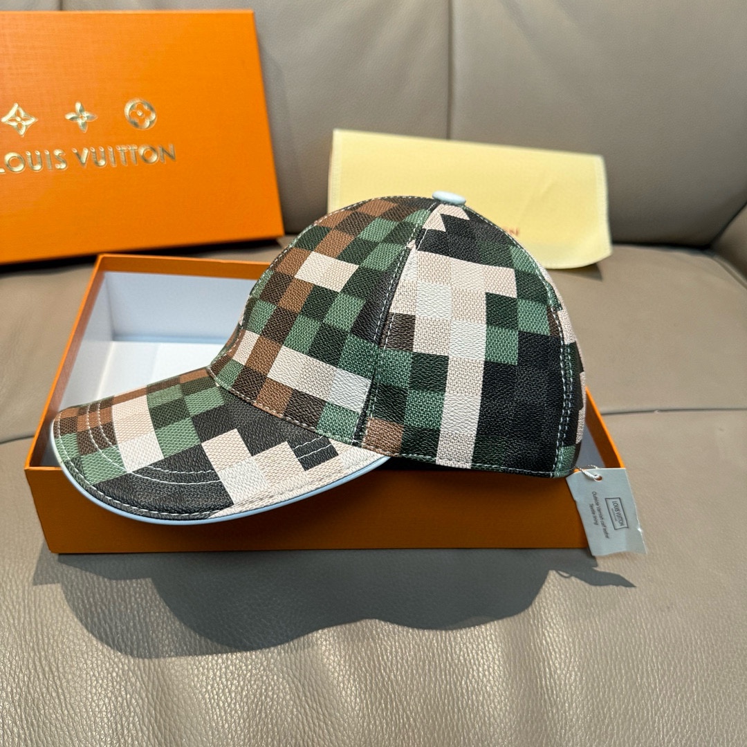NO:217889,Packaging cloth bag, LV Louis Vuitton's new original single baseball cap, colorful checkerboard, 1:1 open mold customization, original counter PU leather   top layer cowhide, long-term explosive version, excellent quality, basic head circumference 56, adjustable patch. Hat Fisherman's hat Baseball cap Knit hat, hat, louis vuitton, louis vuitton, espadrilles, cowhide, hats19860909批 配包装布袋,LV路易威登新款原单棒球帽,七彩棋盘格,1:1开模订制,原版专柜PU皮革 头层牛皮包边,长年爆版,质量超棒,基础头围56,贴片可调节.帽子渔夫帽棒球帽针织帽,帽子,louis vuitton,louis vuitton,espadrilles,cowhide,hats,hat