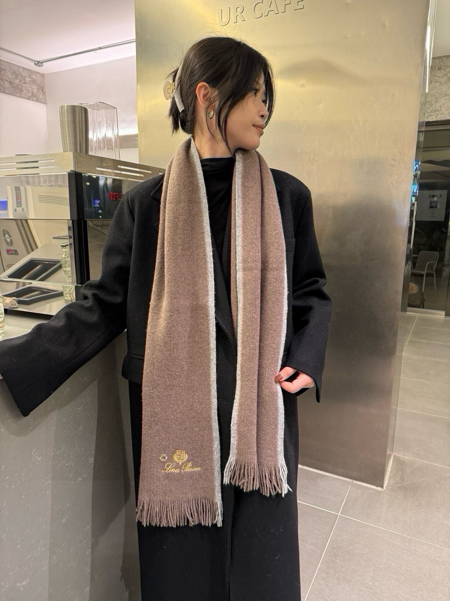 NO:187511,Loro Piana ·  Nuoyou Pianya [official website is released simultaneously, trading company tail order, top cashmere scarf shawl] It is too high to give people your own reservation. It is a big hit, popular, and the best hard product is available in the channel. Exported to Italy direct supply counters, the number of tail orders is very small. Customer-supplied cashmere has a soft and glutinous feel. After 