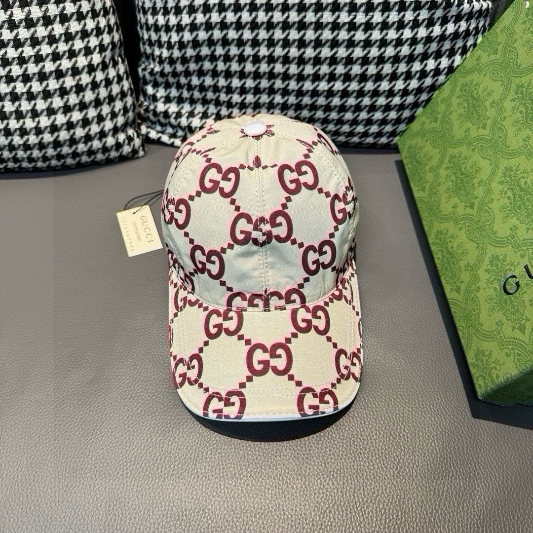 NO:218794,Batch official website new model shipped with packaging cloth bag, Gucci latest original single baseball cap, big double G, 1:1 mold opening customization for the counter, perfect flower pair, original canvas fabric   top layer cowhide, light and breathable!  Base head circumference 56, patch adjustable. Hat Fisherman's hat Baseball hat Knitted hat, hat, gucci, espadrilles, cowhide, hats19860909批 官网新款出货 配包装布袋,Gucci古奇最新款原单棒球帽, 大双G,专柜1:1开模订制,完美对花,原版帆布面料 头层牛皮,轻盈透气！基础头围56,贴片可调节.帽子渔夫帽棒球帽针织帽,帽子,gucci,espadrilles,cowhide,hats,hat