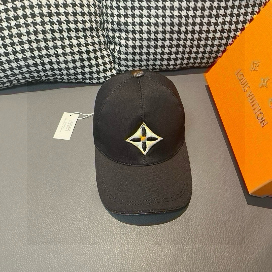 NO:219145,Batch New model shipments with box cloth bags, LV (Louis Vuitton) new original single baseball cap, LV four-leaf flower embroidery, 1:1 mold opening customization for the counter, original pure cotton fabric   top layer cowhide, fine embroidery!  Excellent quality, base head circumference 56, patch adjustable. Hats Fisherman's hat Baseball hat Knit hat, hat, louis vuitton, louis vuitton, espadrilles, cowhide, hats19860909批 新款出货 配盒子布袋,LV(路易威登)新款原单棒球帽,LV四叶花刺绣,专柜1:1开模订制,原版纯棉面料 头层牛皮,精细刺绣！质量超赞,基础头围56,贴片可调节.帽子渔夫帽棒球帽针织帽,帽子,louis vuitton,louis vuitton,espadrilles,cowhide,hats,hat