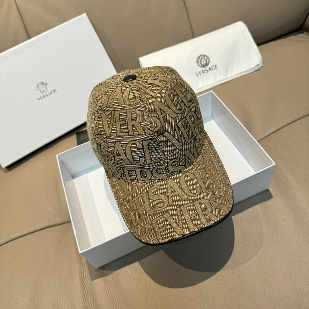 Versace Packaging Bags Set with Original Baseball Cap and Accessories – High-Quality Replica. - 图片 2
