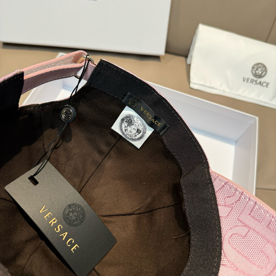 Versace Baseball Cap Set with Packaging Bags – Lot 126 Blowout Sale! - 图片 7