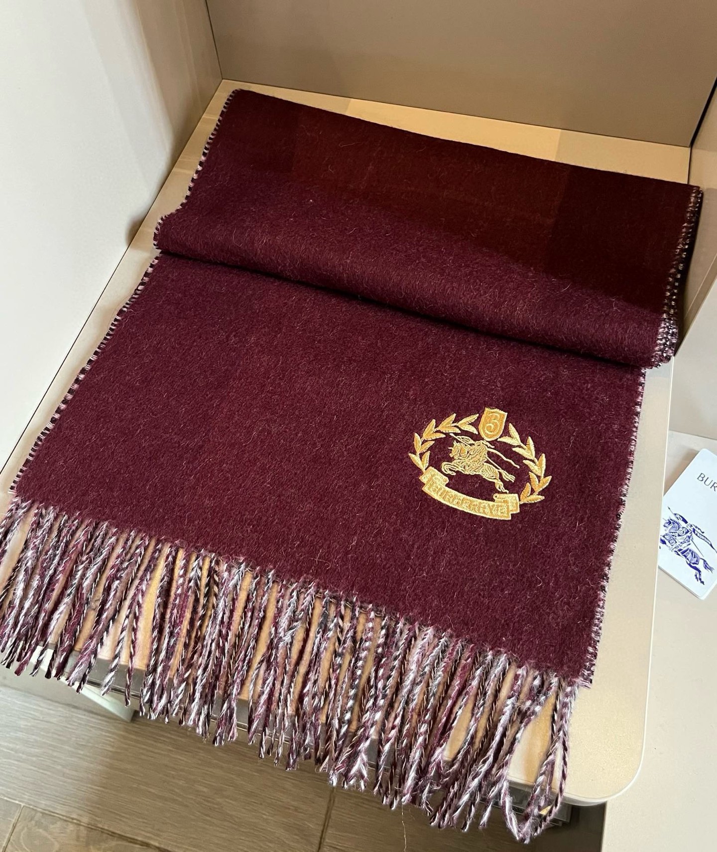 Batch 300: High-End B Family Scarf Set, Stylish and Fashionable, 100% Wool - 图片 6