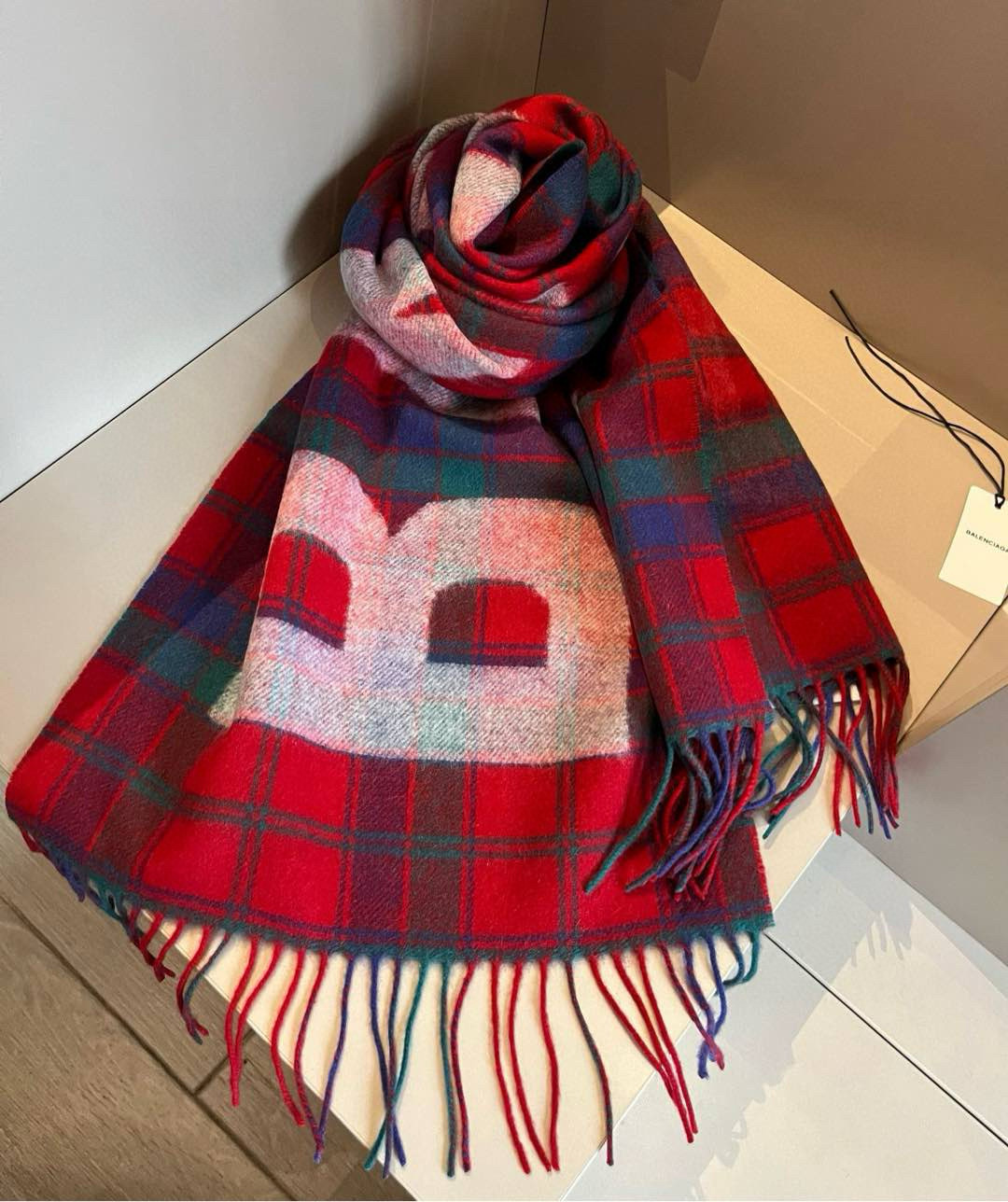 High-Quality BALECIGA Shawl: Batch 252, Unique Design, Exceptional Craftsmanship - 图片 4