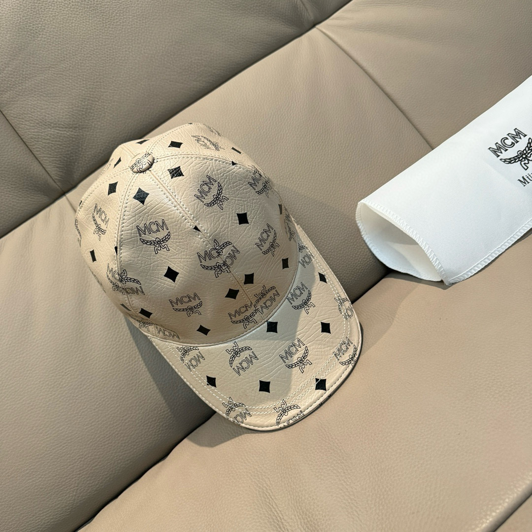 New Packaging Bags and Classic Baseball Caps Set-Up with High Quality Materials.