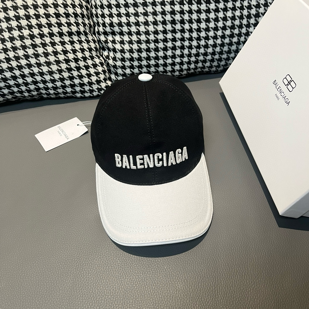NO:220760,New model shipped with box cloth bag, Balenciaga new original single baseball cap, black and white color combination, 1:1 mold customization, brand new three-dimensional embroidery, exquisite and flawless!  Original canvas fabric   top layer cowhide, meticulous workmanship, original quality, exclusive physical shot. Hats, fisherman hat, baseball hat, knit hat, hat, balenciaga, balenciaga, espadrilles, cowhide, hats19860909新款出货 配盒子布袋,Balenciaga（巴黎世家）新款原单棒球帽,黑白拼色,1:1开模订制,全新立体刺绣,精致无暇！原版帆布面料 头层牛皮,做工细致,原厂品质,独家实物拍摄.帽子渔夫帽棒球帽针织帽,帽子,balenciaga,balenciaga,espadrilles,cowhide,hats,hat