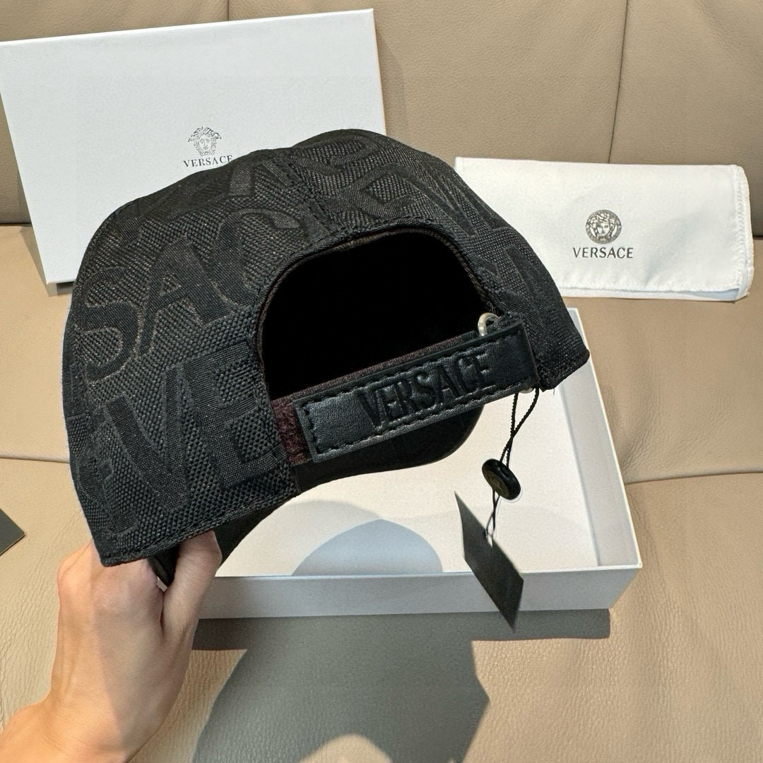Versace Panthroat Baseball Cap Set with Packaging and Accessories – Lot 126. - 图片 8