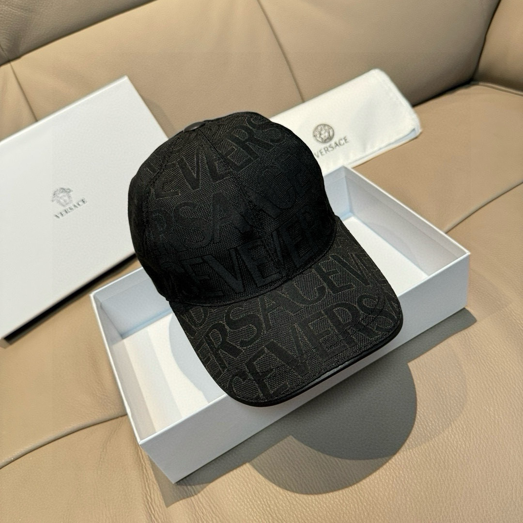 Versace Panthroat Baseball Cap Set with Packaging and Accessories – Lot 126. - 图片 2