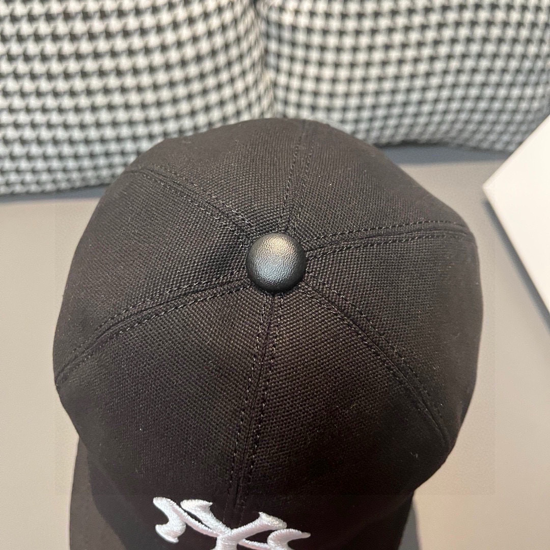 New York Baseball Cap with Clean Atmosphere and Exclusive Quality Details - 图片 6