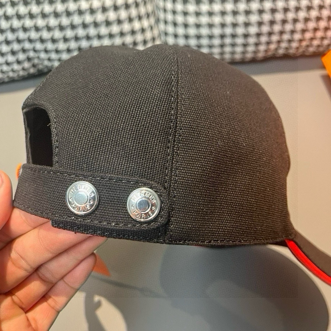 Authentic Hermès Lot 137: Classic H Baseball Caps with Original Materials and Craftsmanship - 图片 8