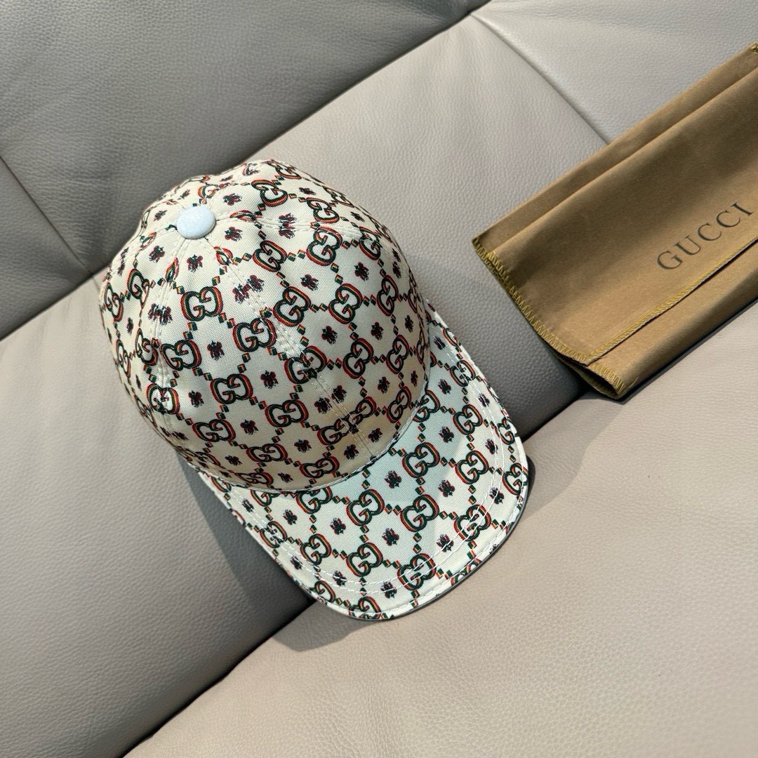 
新款出货
配盒子布袋，Gucci(古奇)新款原单棒球帽， 双G昆虫印花，专柜11，进口帆布+头层牛皮，