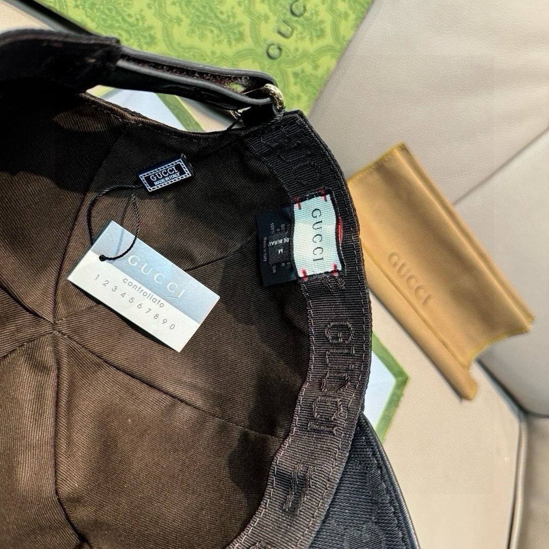 
配盒子布袋，Gucci(古奇)原单棒球帽，烫金双G，11开模订制，最高版本，原版帆布料+头层牛皮，纯棉