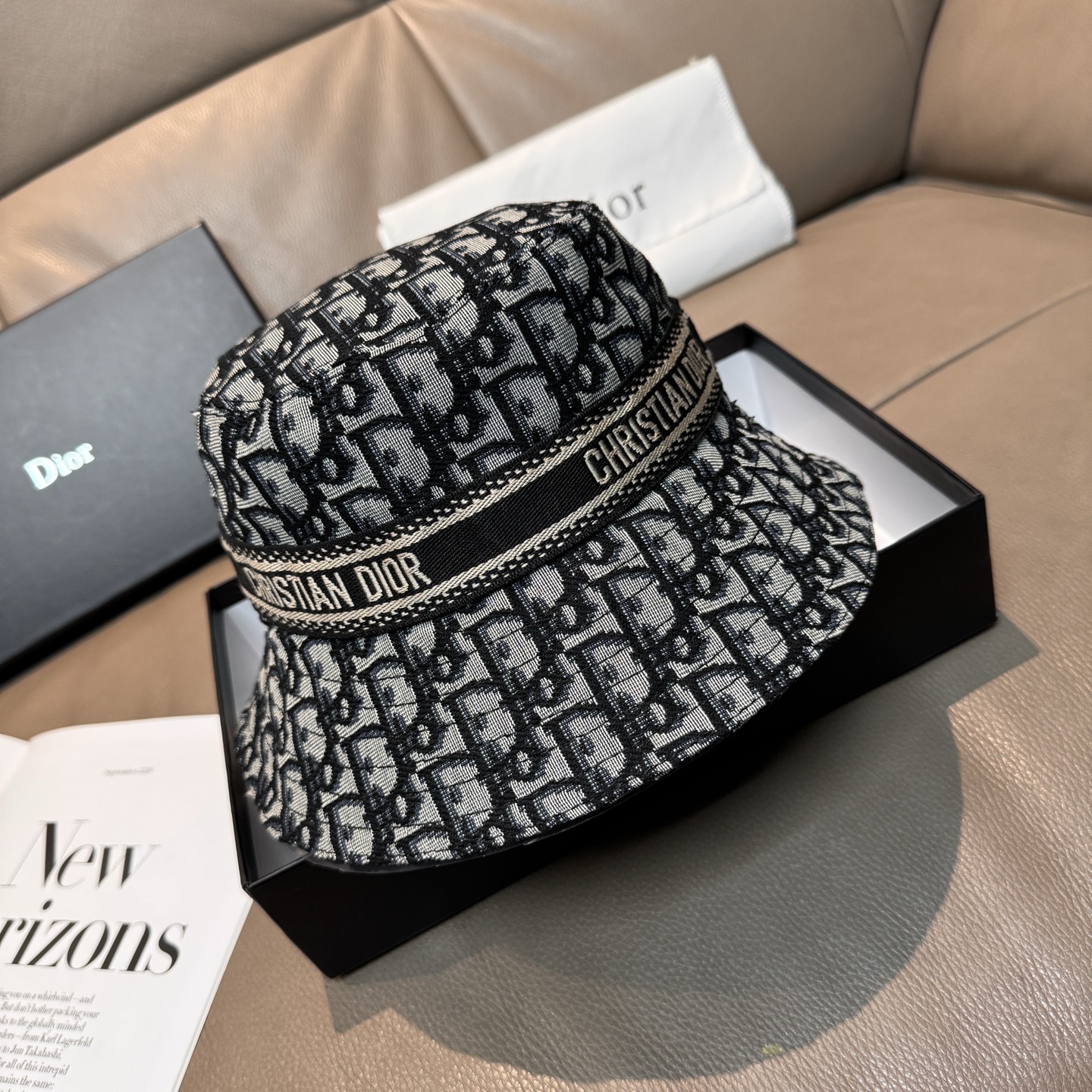 Dior 配包装布袋 Dior迪奥新款 渔夫帽 1:1开模订制 牛仔提花布料+纯棉里衬