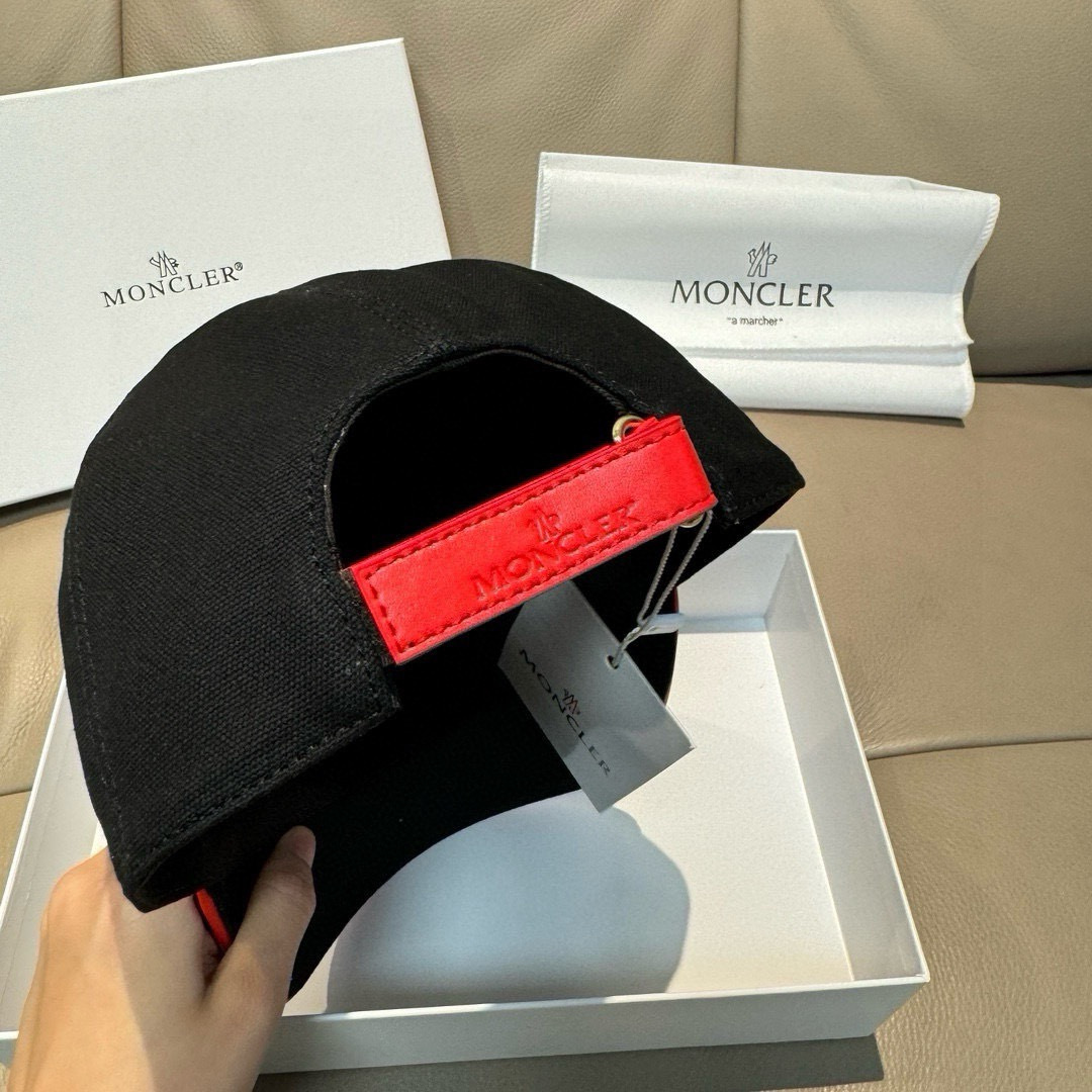 Moncler 配包装布袋 Moncler蒙口 棒球帽 流行款 1:1开模订制 帆布料+头层牛皮