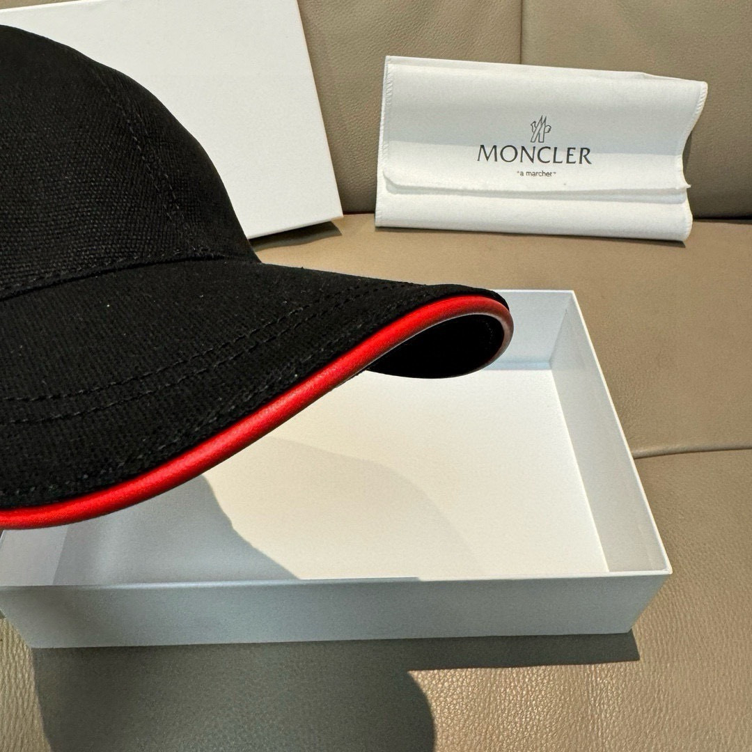 Moncler 配包装布袋 Moncler蒙口 棒球帽 流行款 1:1开模订制 帆布料+头层牛皮