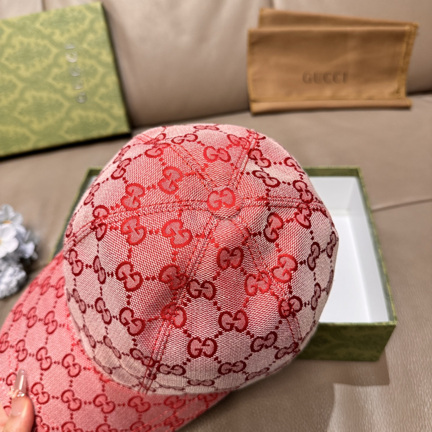 Gucci 配盒子布袋 Gucci(古奇)新款 棒球帽 侧面GUCCI刺绣 1:1开模订制