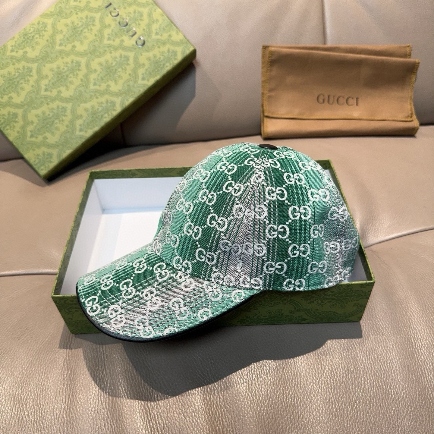 Gucci 配盒子布袋 Gucci(古奇)新款 棒球帽 渐变糖果双G 1:1开模订制 牛仔布料+头层牛皮