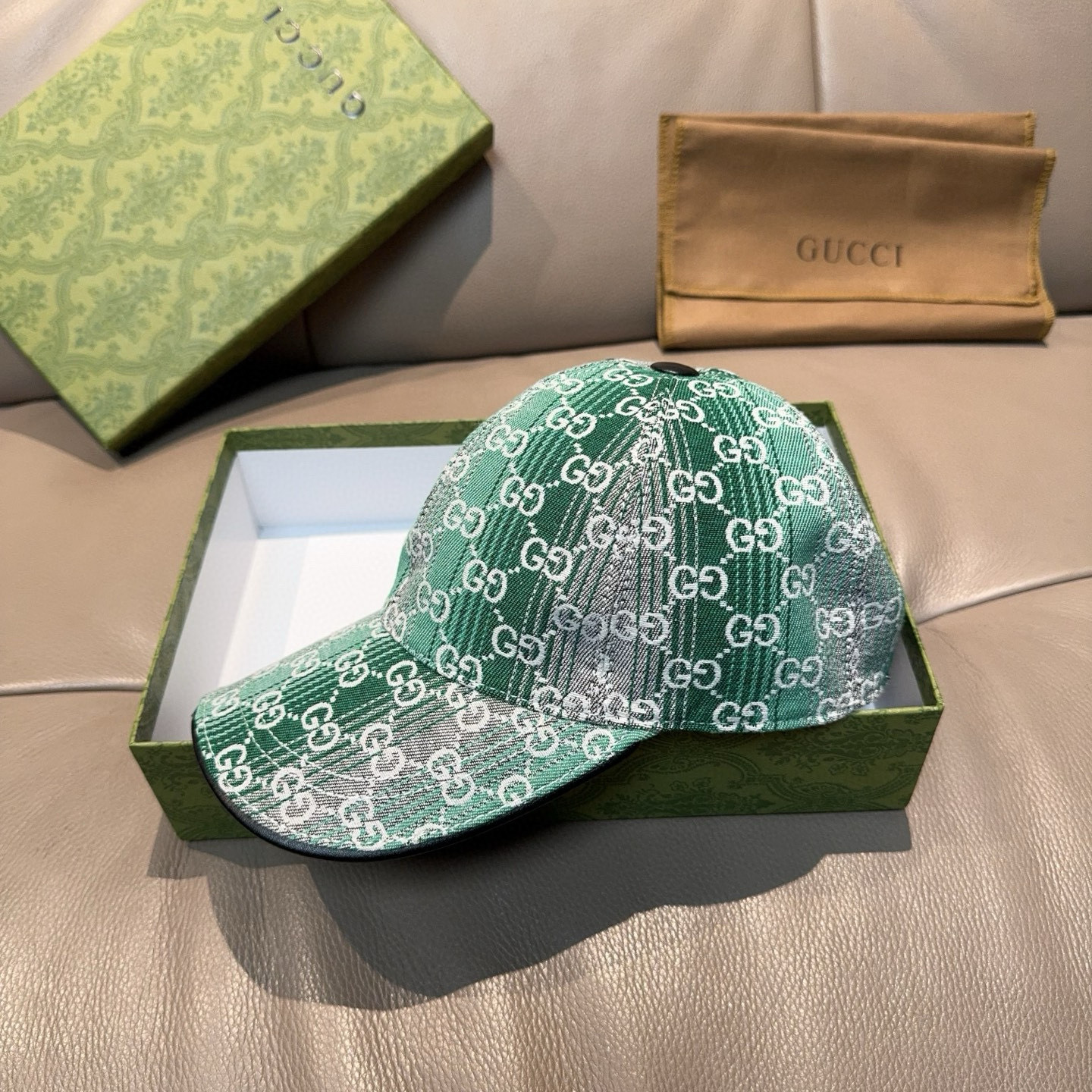 Gucci 配盒子布袋 Gucci(古奇)新款 棒球帽 渐变糖果双G 1:1开模订制 牛仔布料+头层牛皮