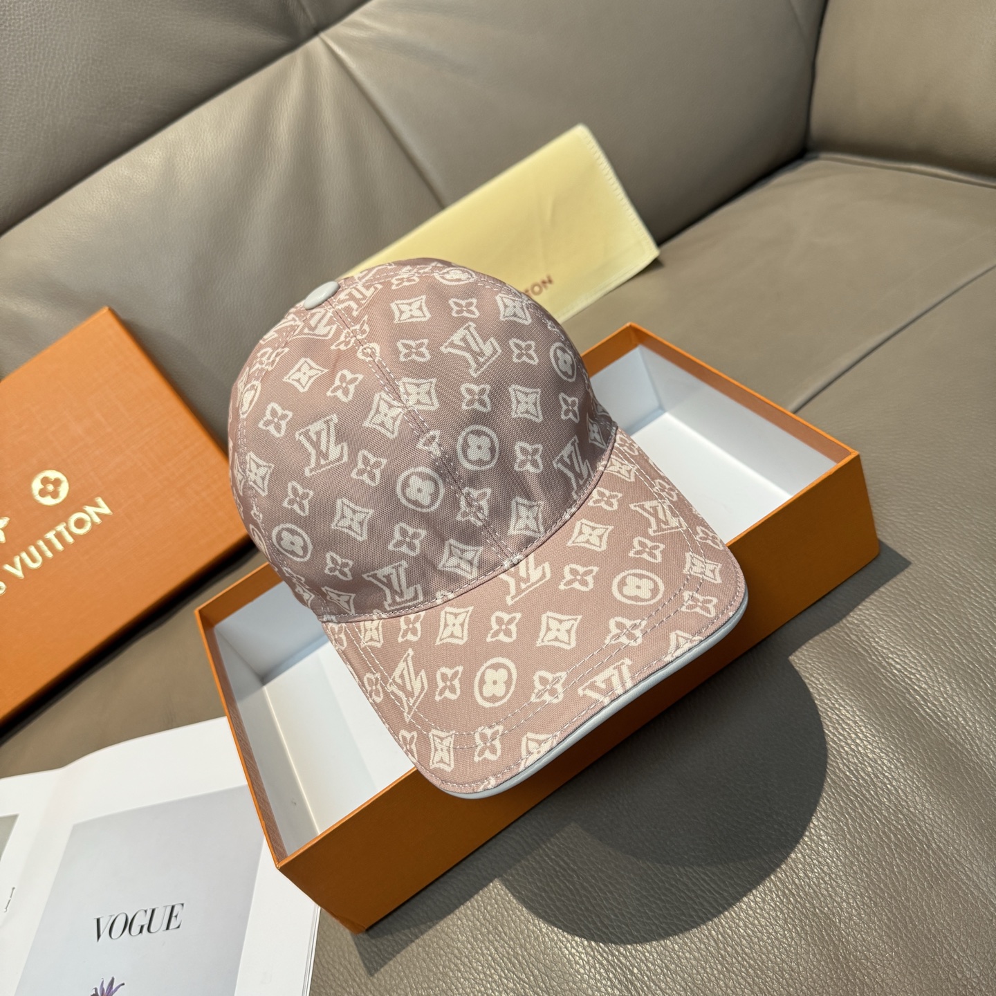 Louis Vuitton 配盒子布袋 LV(路易威登)新款 棒球帽 1:1开模订制 帆布料+头层牛皮