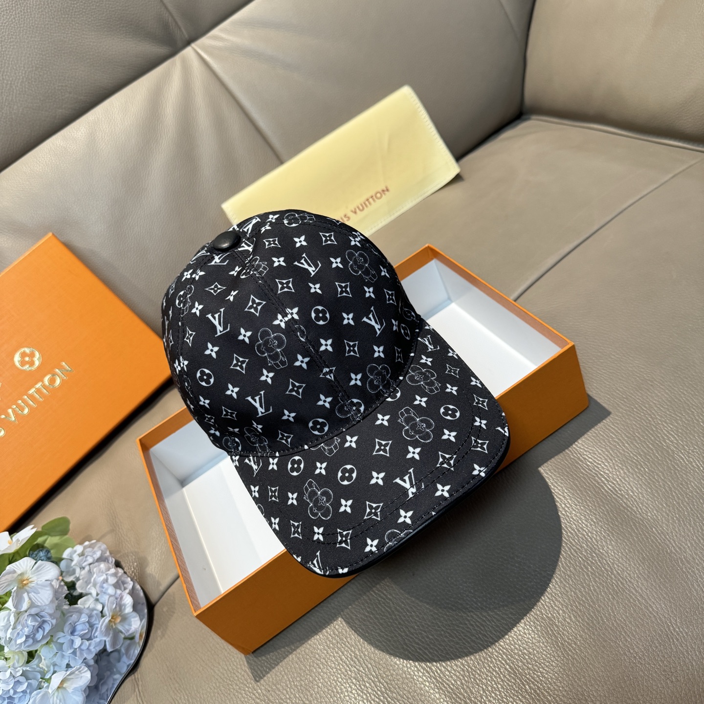 Louis Vuitton 配盒子布袋 LV(路易威登)新款 棒球帽 1:1开模订制 帆布料+头层牛皮