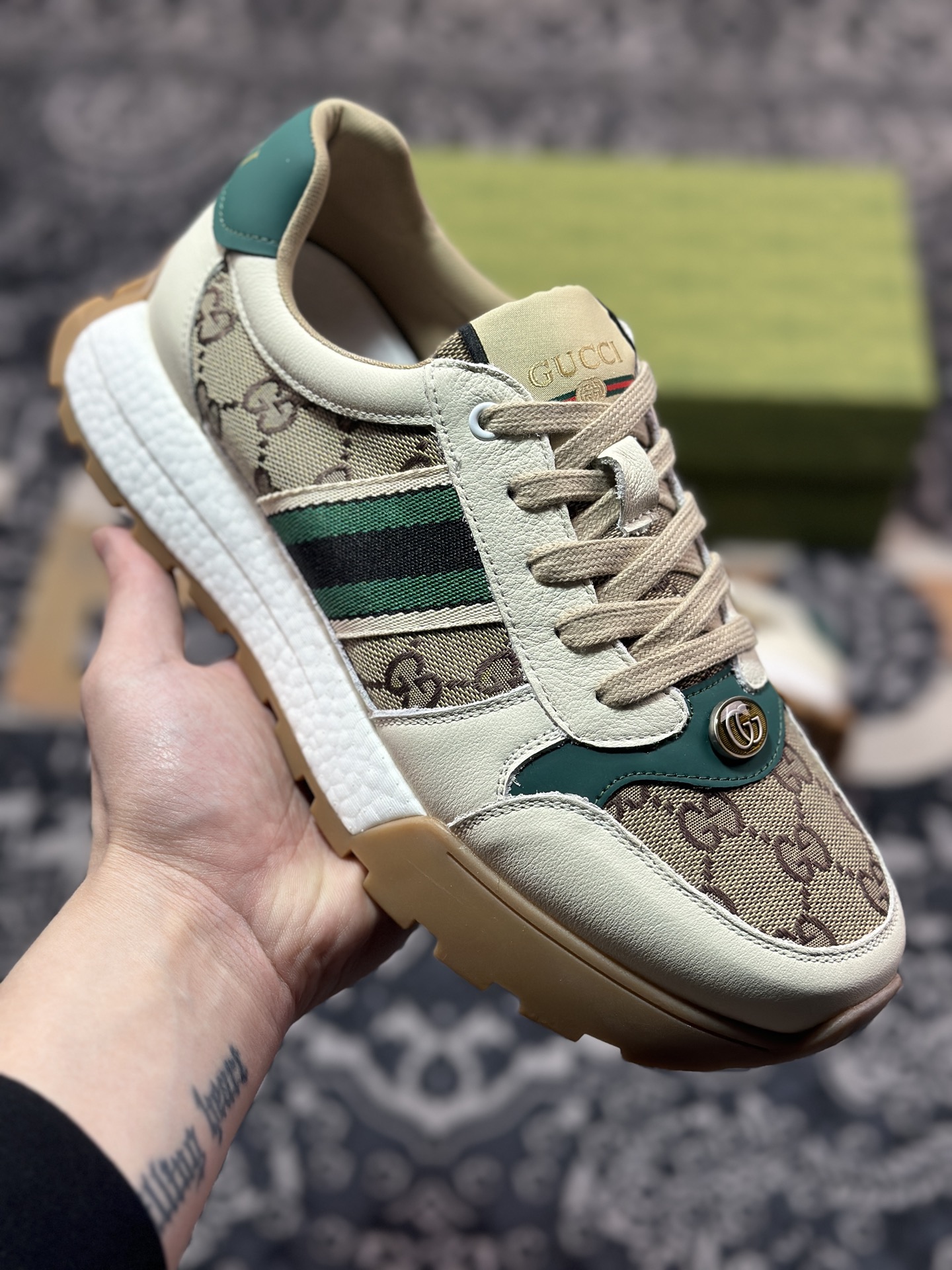 B9320  原装级别新货 Gucci Chunky B Screener GG 古驰春季新款休闲运动鞋系列