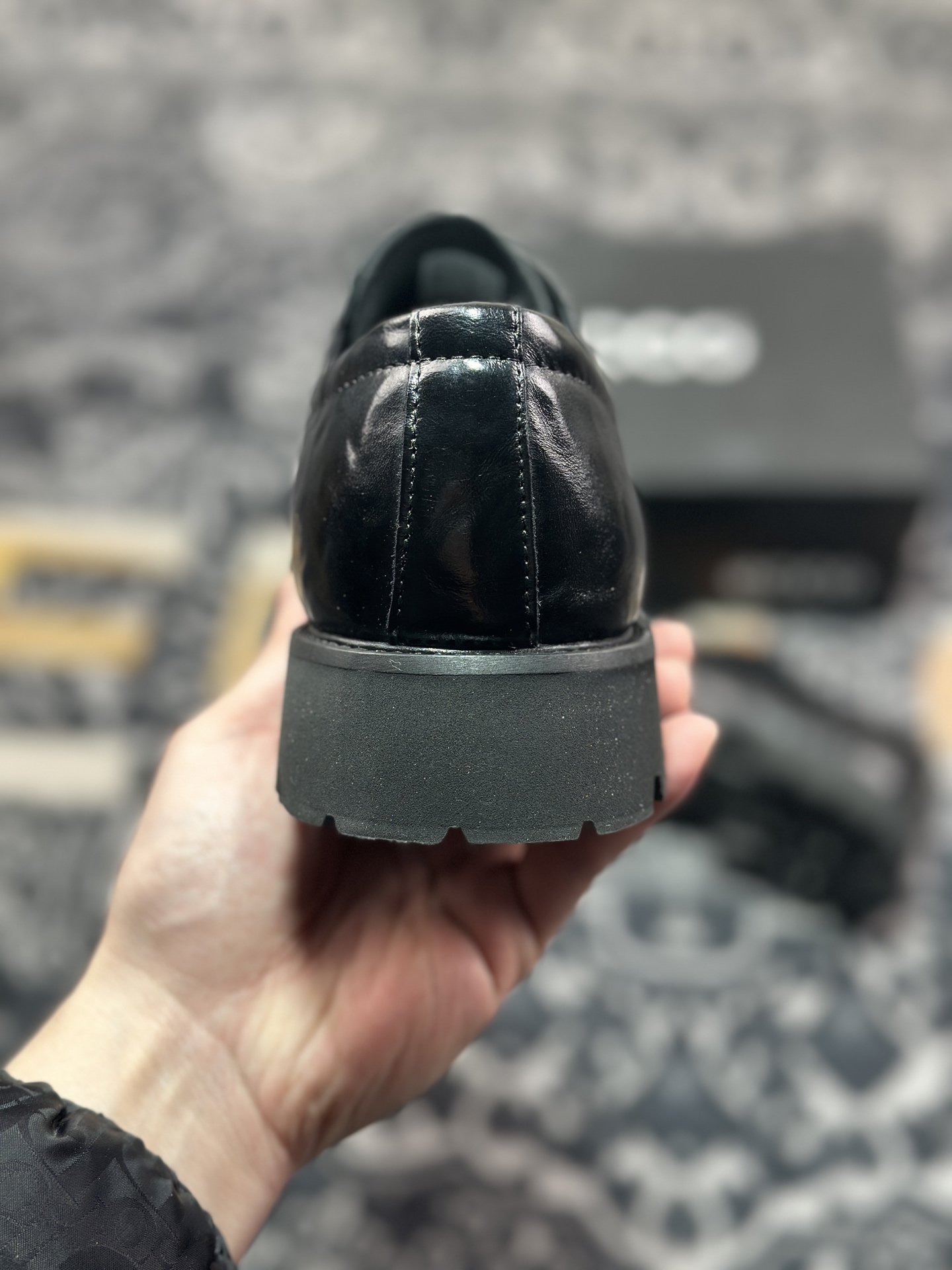 B7300  ECCO爱步圆头雕花皮鞋 真皮布洛克皮鞋商务鞋男款 德比鞋