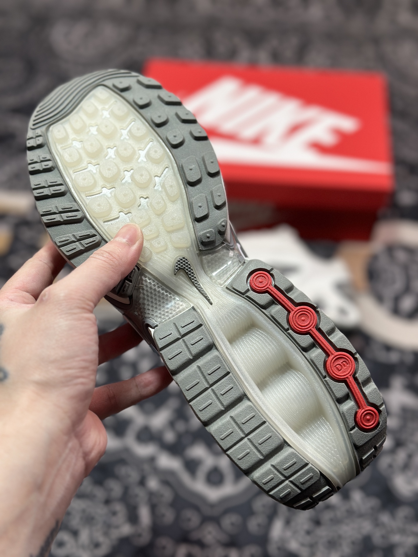 A7200  耐克Nike Air Max DN”Grey/Black/White”DN系列低帮慢跑鞋“浅灰白” DV3337-007