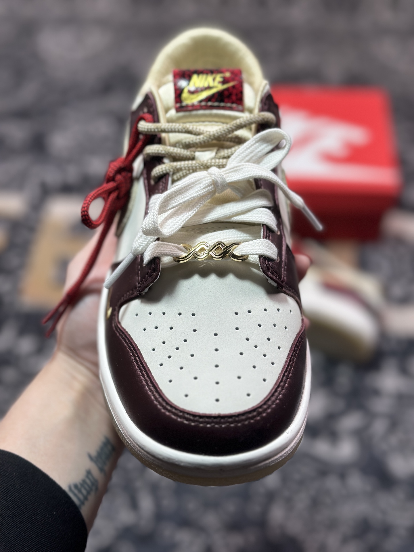 B2260  北面/The North Face x Nike SB Dunk Low”Year of the Snake”扣篮板鞋“深棕奶白金北面蛇年蛇纹钩子” CH8311-234