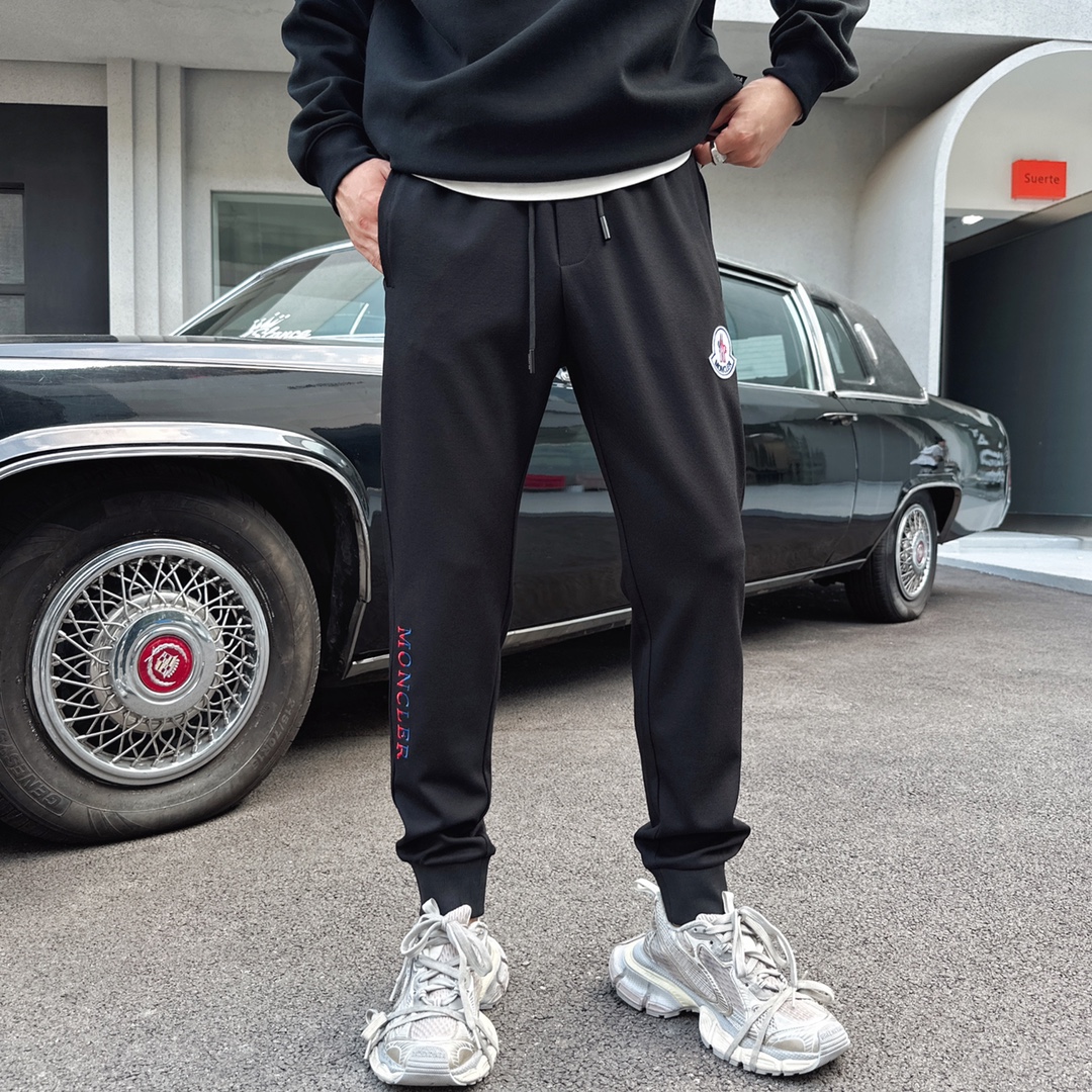 What is a 1:1 replica
 Moncler Clothing Pants & Trousers New 2023
 Knitting Fall/Winter Collection Fashion Casual