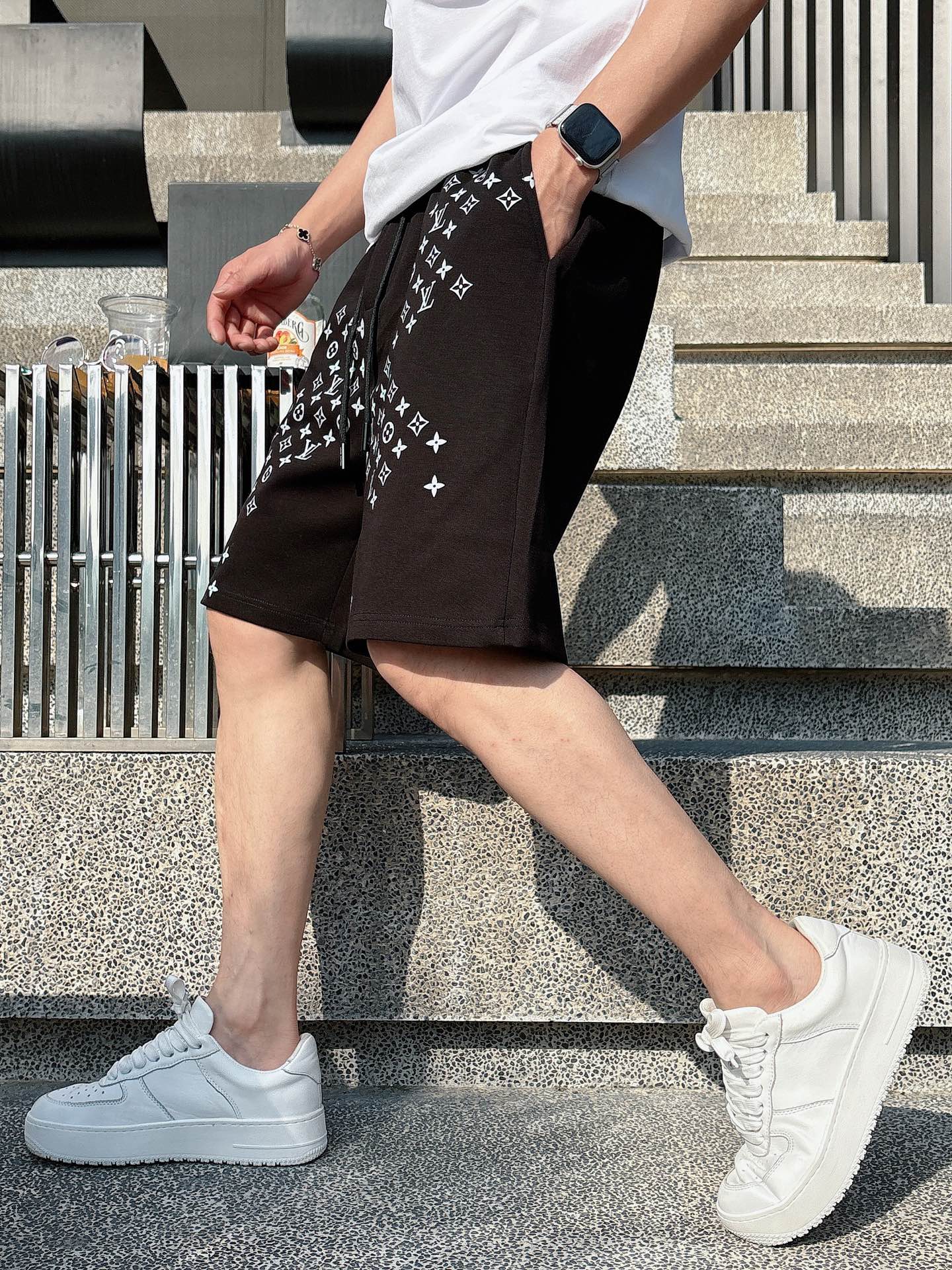 aa.jpg