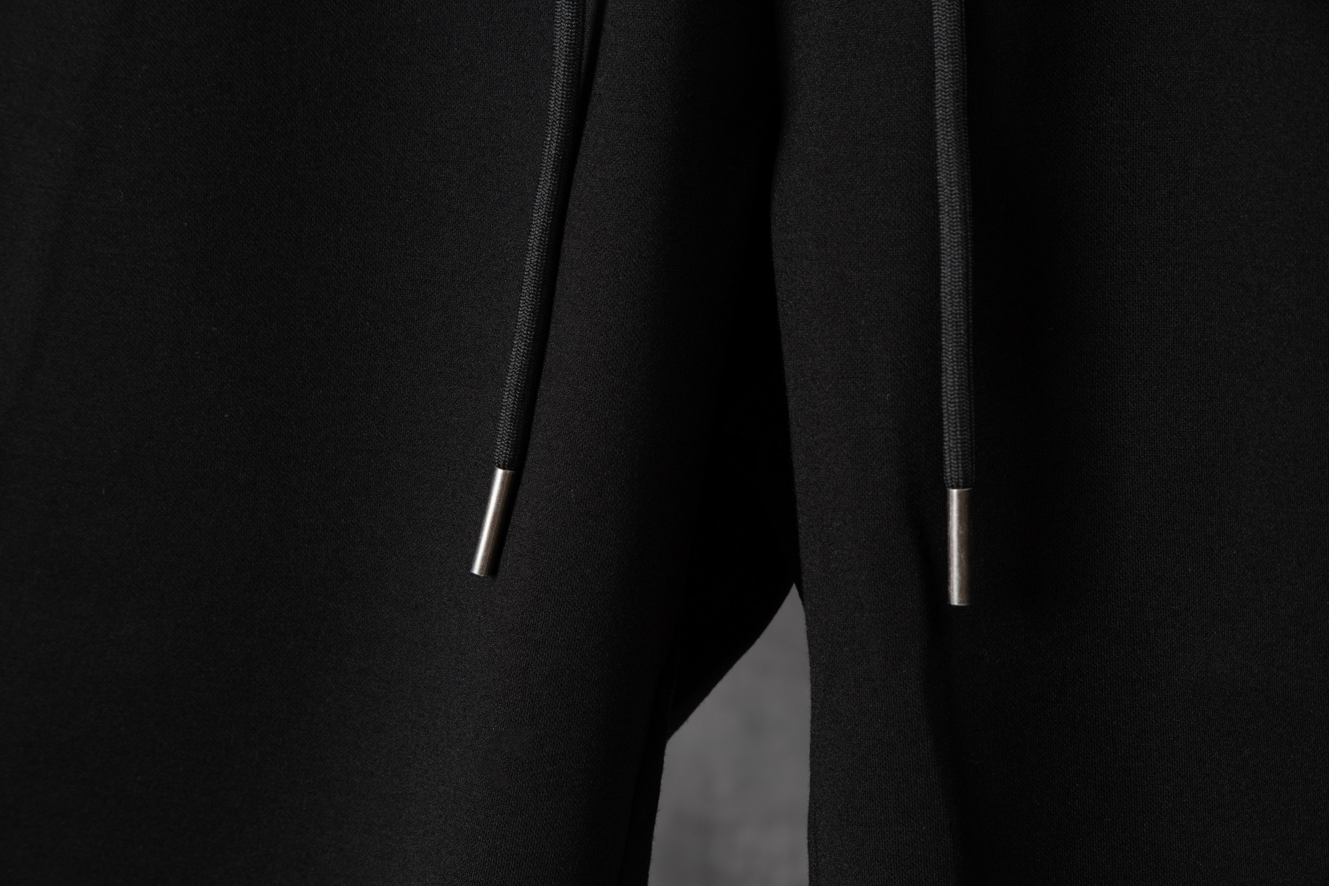 Adidasdas 2024 New Loose-Banded Shorts: High-End Comfort and Style in Gold Print - 图片 9