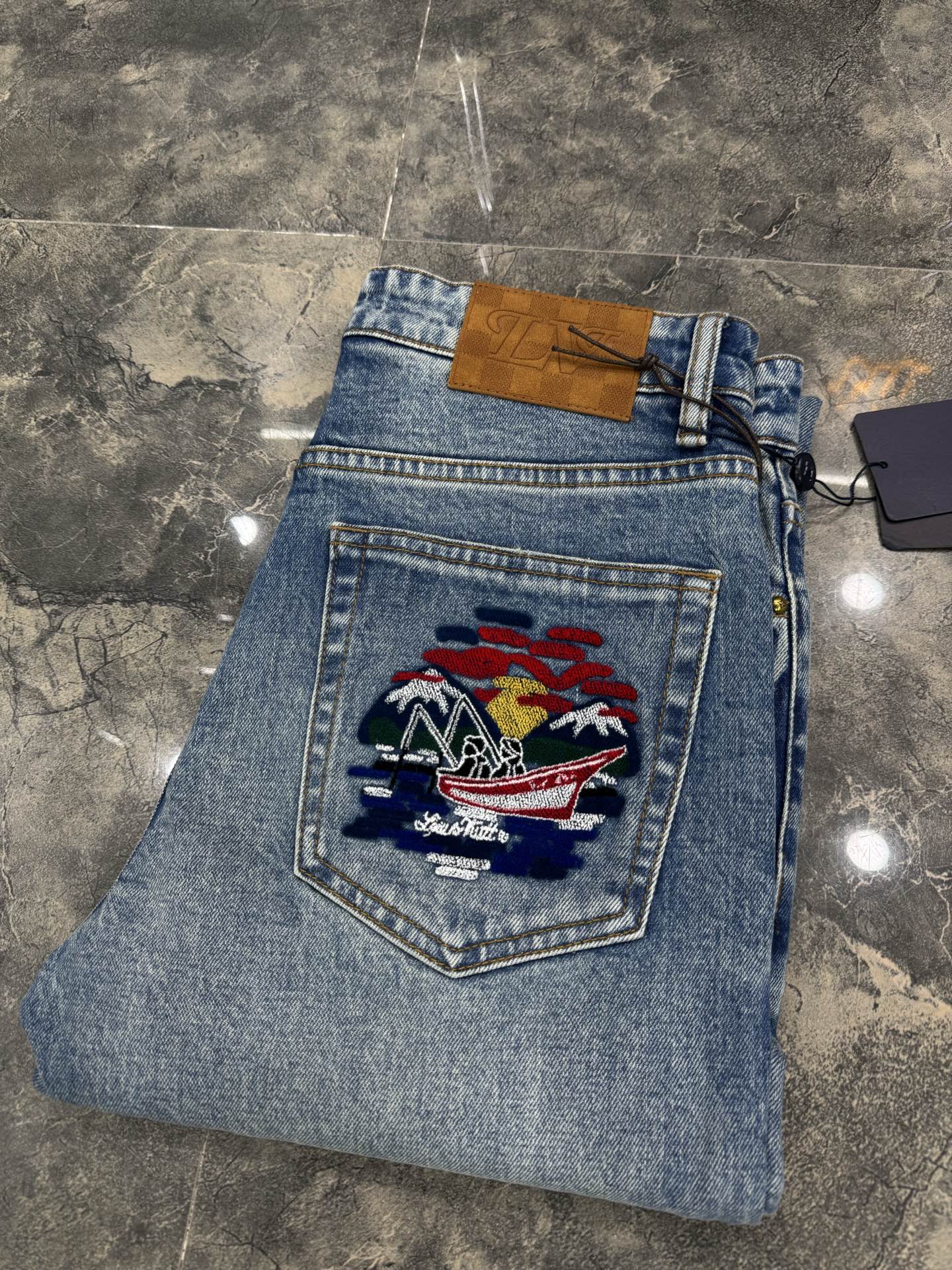 P135 2026 ：Summer collection Brand：LV size：29——40 Model：LV509