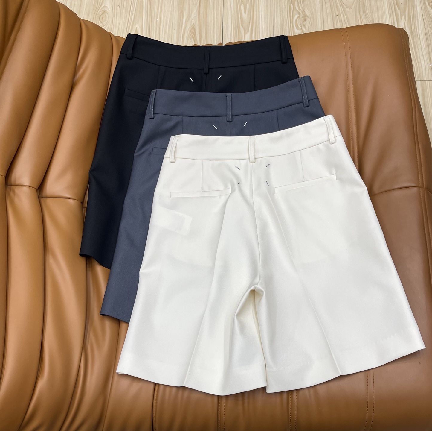 MM6 Maison Margiela Women's Bermuda Shorts - Chic High-Waisted Design 3 i1742453865943 1890 0 1