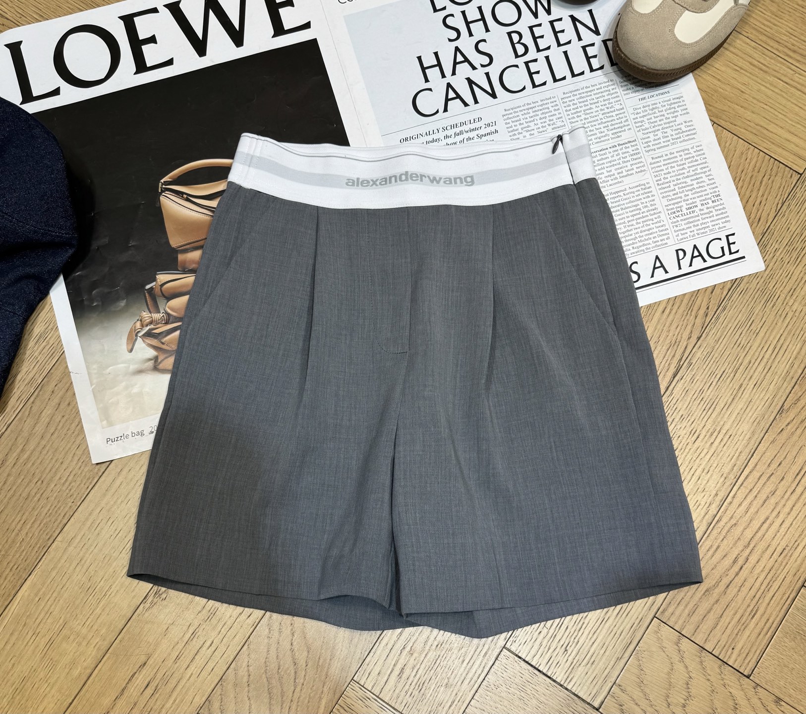 Alexander Wang High Waist Wool Blend Shorts - Chic & Comfortable 5 i1746518860259 1191 0 2