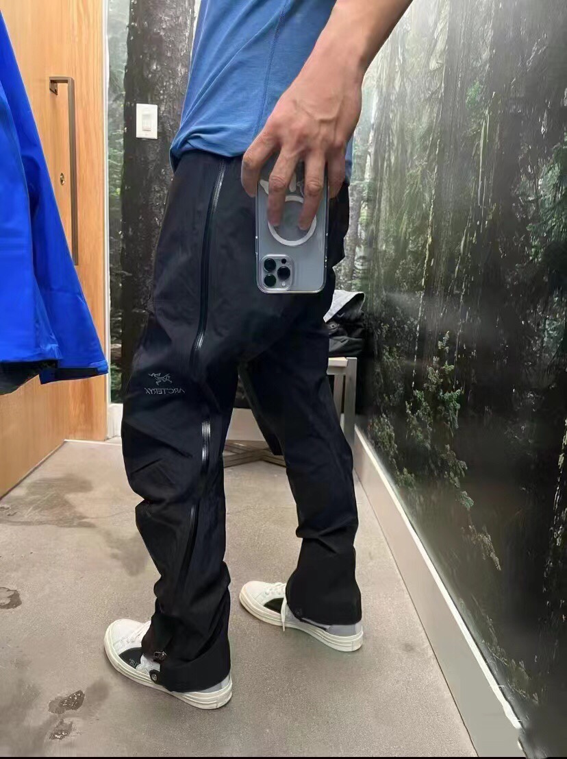 Arc'teryx Beta AR Gore-Tex Pro Shell Pants - Waterproof & Breathable 6 i1705231475 324 4
