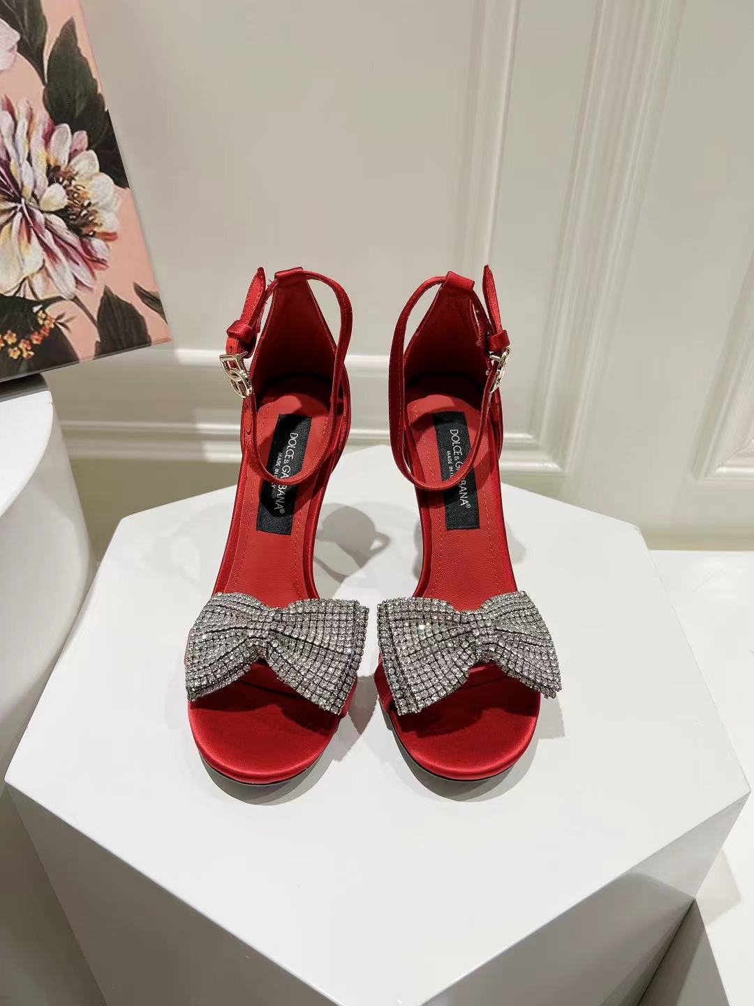 NO:168087,35-42 size genuine leather sole, small square toe imported rose red sheepskin fabric single shoes, sheepskin inner heel height 10cm can be made without labels, high heels, high heels, sheepskin, Leather soles1986090935-42码数真皮大底,小方头进口玫红羊皮面料单鞋 羊皮内里垫脚跟高10cm 可做无标,高跟鞋,high heels,sheepskin,Leather soles,Women's Shoes