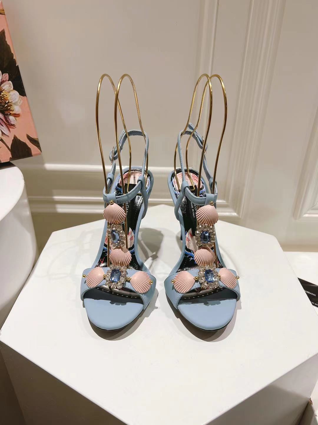 NO:260931,dg new shell diamond sandals, top layer cowhide fabric, genuine leather outsole, sheepskin insole, size 35-42, heel height 10cm, sandals, Dolce & Gabbana, sandals, cowhide, sheepskin, Leather soles19860909dg新款贝壳镶钻凉鞋 头层牛皮面料 真皮大底,羊皮鞋垫,35-42码数 跟高10cm,凉鞋,Dolce&Gabbana,sandals,cowhide,sheepskin,Leather soles,Women's Shoes