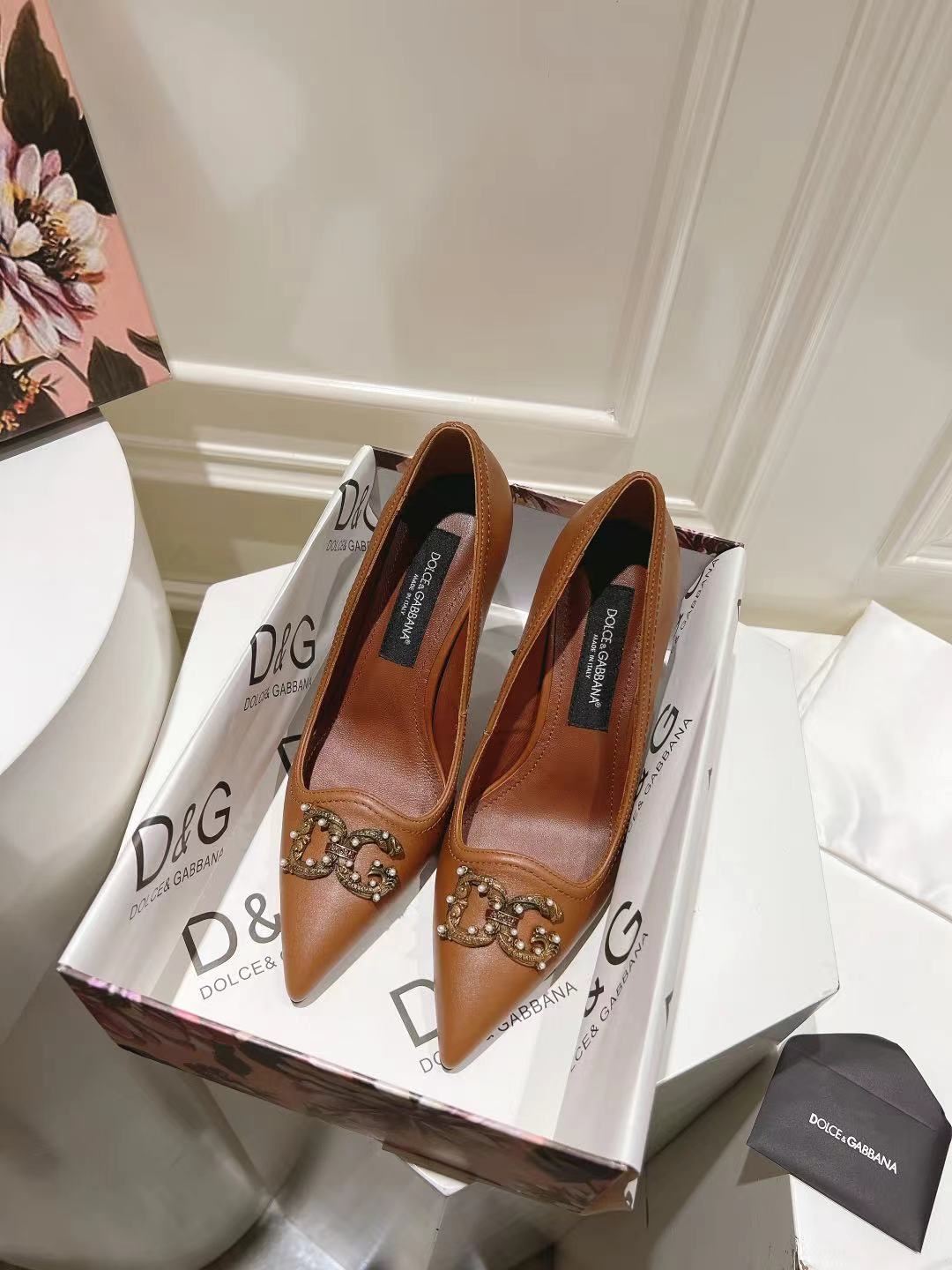 NO:168095,New 35-42 size genuine leather sole, ox patent leather face sheepskin inner foot pad two heels height 10cm 6.5cm, high heels, sheepskin, Leather soles19860909新款35-42码数真皮大底,牛漆皮面羊皮内里垫脚两种跟高10cm6.5cm,高跟鞋,high heels,sheepskin,Leather soles,Women's Shoes