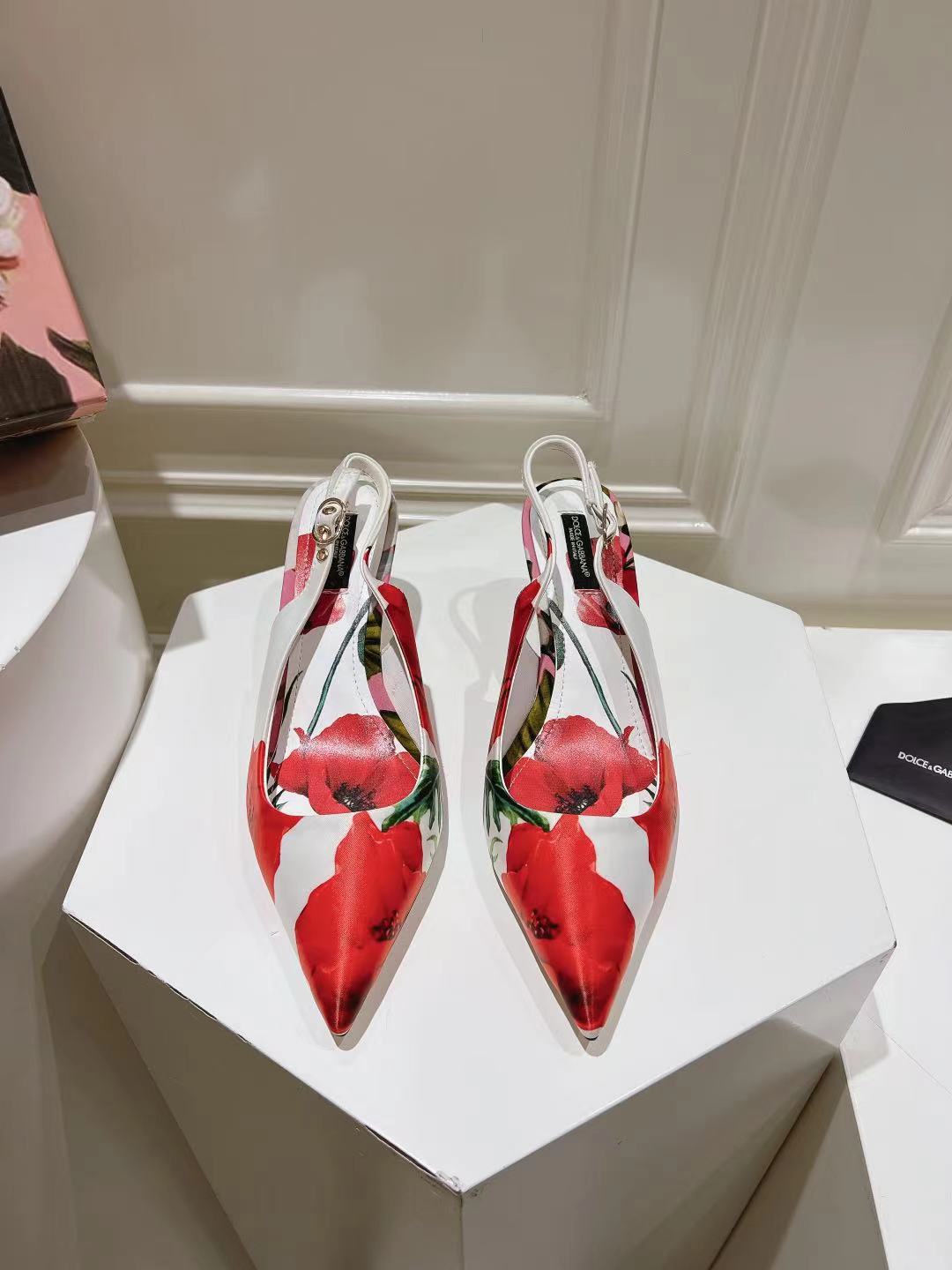 NO:168090,New 35-42 size genuine leather sole, printed fabric sheepskin inner footbed, heel height 6.5cm 9.5cm, sandals, sandals, sheepskin, Leather soles19860909新款35-42码数真皮大底,印花面料羊皮内里垫脚 跟高6.5cm 9.5cm,凉鞋,sandals,sheepskin,Leather soles,Women's Shoes